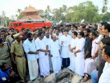 Rahul Gandhi visiting accident site at Paravoor on Sunday