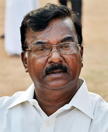 C. Divakaran. Photo by Kannanshanmugam,shanmugamstudio,Kollam - Own work, CC BY 3.0, https://commons.wikimedia.org/w/index.php?curid=18403466